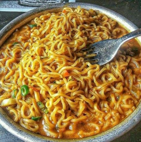 Photo Maggie Noodles Photography, Noodles Photography, Maggie Noodles, Masala Maggi, Indian Fast Food, Asian Noodle Dishes, Comfort Pasta, Vegetarian Fast Food, Vegetarian Snacks Recipes