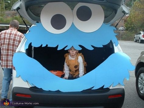 Cookie Monster Trunk Or Treat Ideas, Cookie Monster Truck Or Treat Ideas, Cookie Monster Craft, Cookie Monster Truck Or Treat, Cookie Monster Trunk Or Treat, Cookie Monster Costume, Cookie Costume, Trunker Treat Ideas, Monster Craft