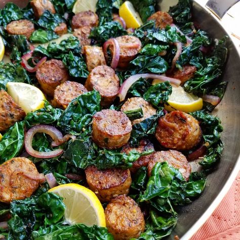 Sausage And Kale Recipes, Kale Recipes Sauteed, Chicken Sausage Kale, Chicken And Kale Recipes, Kale Stir Fry, Ground Beef Breakfast, Sausage And Kale, 10 Minute Meals, Sausage Kale