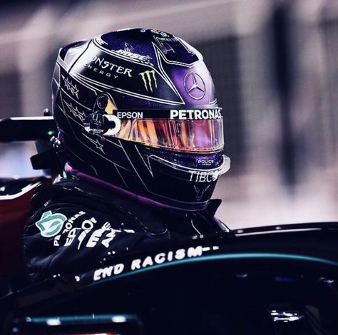 Black Panther Helmet, Lewis Hamilton Formula 1, Lewis Hamilton, Profile Pics, Black Panther, Formula One, Formula 1, Profile Picture, Star Wars