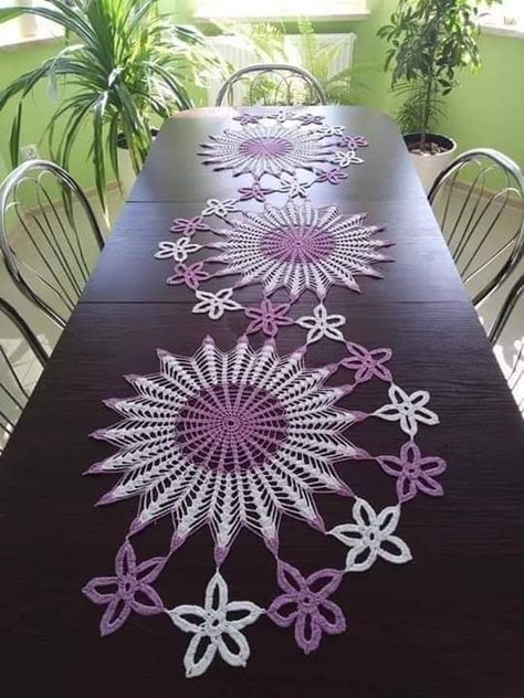 Beautiful Purple Crochet Table Runner | Home Design, Garden & Architecture Blog Magazine Taplak Meja Crochet, Crochet Table Topper, Crochet Table Mat, Crochet Tablecloth Pattern, Crochet Table Runner Pattern, Crochet Table, Crochet Table Runner, Crochet Decoration, Table Runner Pattern