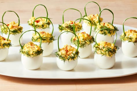 Deviled Egg Baskets - Recipes - Kraft Heinz Deviled Eggs Easter, Shrimp Deviled Eggs, Easter Deviled Eggs, Philadelphia Recipes, Egg Baskets, Little Baskets, Devilled Eggs, Deviled Eggs Easy, Bacon Deviled Eggs