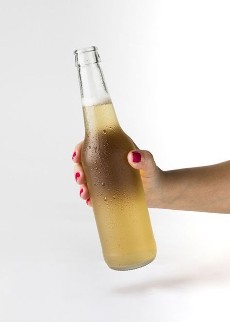 Holding Beer Reference, Hand Holding Bottle Reference, Holding Bottle Reference, Hand Holding Bottle, Hand Modeling, Arm Drawing, Bottle Drawing, Bottle Picture, Hand Drawing Reference