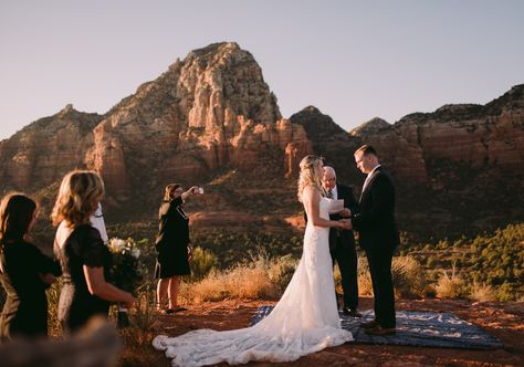 The bride and groom say their personal vows among the red rocks in Sedona, Arizona surrounded by their closest family and friends. Arizona Elopement Destinations, Sedona Wedding Ceremony, Sedona Elopement Photography, Sedona Micro Wedding, Small Intimate Wedding Sedona, Arizona Microwedding, Sedona Elopement, Wedding Micro, Wedding Arizona