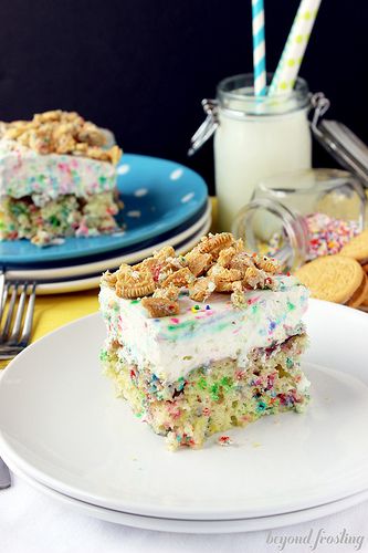 Funfetti Poke Cake Funfetti Poke Cake, Oreo Birthday Cake, Poke Cake Recipes, Poke Cakes, Poke Cake, A Piece Of Cake, Cakes And Pies, Yummy Sweets, Piece Of Cake