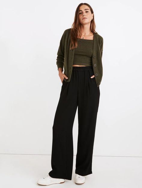 Best Wardrobe Basics For Women From Madewell Pull On Pants Outfit, 2022 Style, Pants Details, Turtleneck Shirt, Outfit Formulas, Breathe Easy, Silk Slip, Wardrobe Basics, Madewell Denim