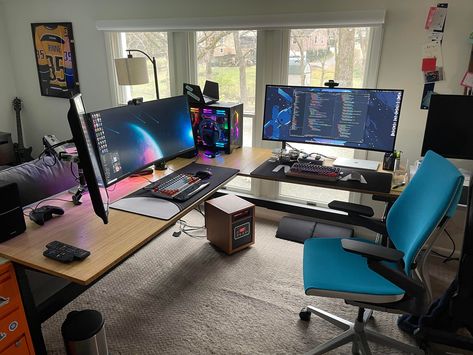 Setup Inspiration, Idea Bedroom, Computer Desk Setup, Video Game Room Design, Desktop Setup, Video Game Rooms, Bedroom Setup, Gaming Room Setup, Pc Setup