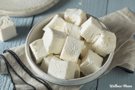 Delicious (and Healthy!) Marshmallow Recipe | Wellness Mama Healthy Marshmallow Recipe, Maple Marshmallows, Marshmallow Root Powder, Healthy Marshmallows, Matcha Tea Benefits, Homemade Marshmallow Recipe, How To Make Marshmallows, Boozy Desserts, Recipes With Marshmallows