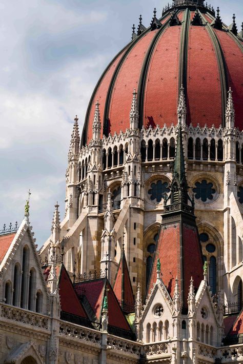 Budapest — Joe Thomas Hungarian Parliament Building, Joe Thomas, Gothic Revival Architecture, Danube River Cruise, Luxury Hospitality, Gothic Castle, Watercolor City, Sacred Architecture, Architecture Landmark