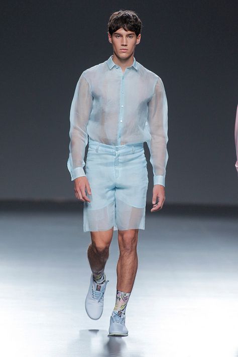 Xevi Fernandez SS17. menswear mnswr mens style mens fashion fashion style xevifernández runway Sheer Mens Fashion, Transparent Menswear, Looks Hip Hop, High Fashion Men, Genderless Fashion, Gay Fashion, Catwalk Fashion, Sheer Fashion, Androgynous Fashion