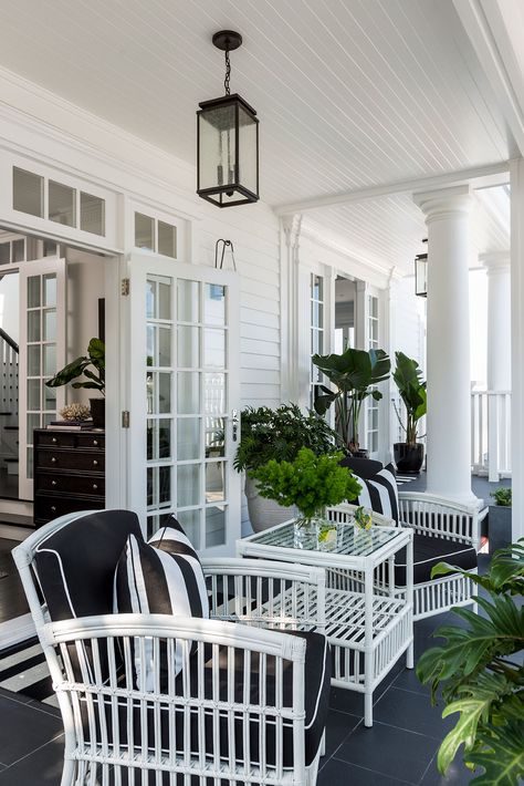 Highgate House Black And White Coastal Decor, Hamptons Entry, Hamptons Outdoor, Hamptons Interior Design, Tropical Luxe, Hampton Homes, French Entry Doors, Hampton Style Home, Outdoor Restaurant Patio