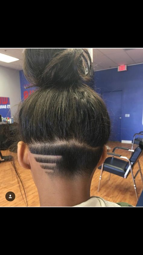 INSTA @kayyxbee TWITTER @kayyxbee_ Undercut Natural Hair, Undercut Hair Designs, Shaved Design, Undercut Long Hair, Undercut Designs, Shaved Hair Designs, Undercut Women, Haircut Designs, Hair Tattoos