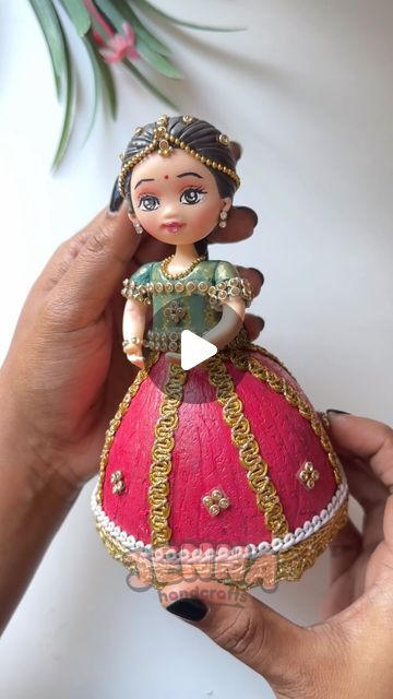 Navaratri Craft Ideas, Coconut Shells, Doll Decoration, Useful Best Out Of Waste Ideas, Waste Things Craft Ideas, Wedding Crafts Diy Creative, Indian Crafts Traditional, Krishna Palna Decoration, Coconut Diy