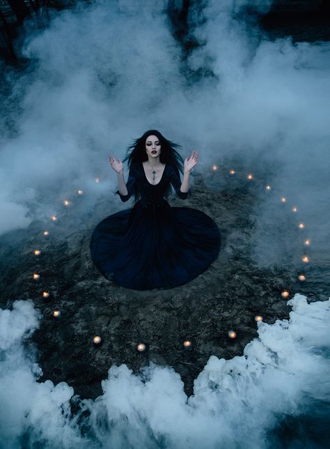 Witch Photos, Gothic Photography, Witch Pictures, Witch Candles, Halloween Photography, Yennefer Of Vengerberg, Dark Witch, Fantasy Photography, Halloween Photoshoot