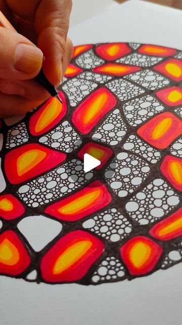 Mandalas, Zentangles, Doodles | Today's drawing ☺, would you try? | Instagram Cool Easy Doodles Ideas, Zentangle Art Colorful, Mandala Zentangle, Ink Pen Art, Ink Doodles, Zen Doodle Patterns, Easy Doodle, Zentangle Artwork, Zen Tangle