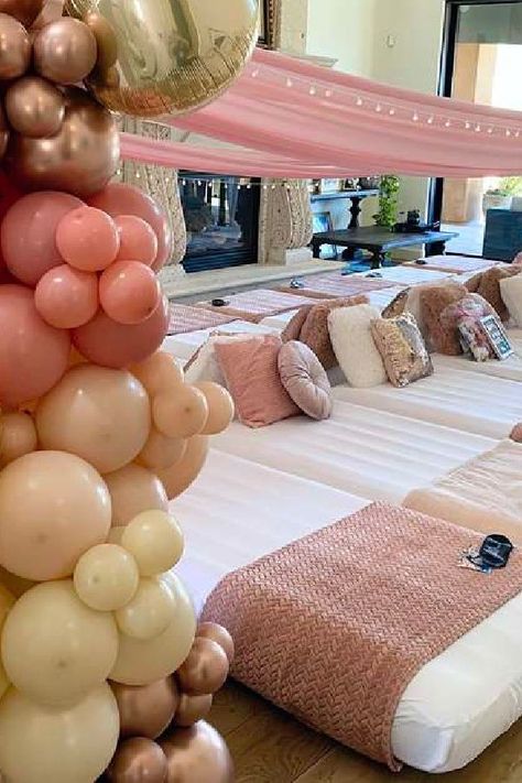 25th Birthday Sleepover Ideas, 12 Yr Birthday Party Ideas, Rose Gold Sleepover Party, 13th Birthday Party Ideas Sleepover, Rose Gold Birthday Party Ideas, Party Ideas For Teenagers, 13th Birthday Party Ideas For Teens, Pink Sleepover, Gold Birthday Party Ideas