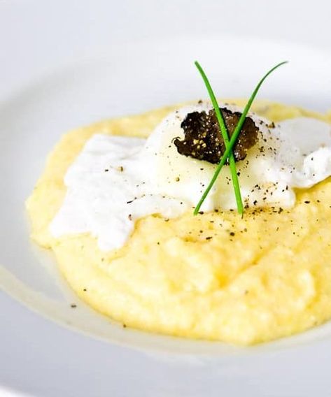 Black Truffle & Cheese Grits - Norecipes - Elevating Everyday Meals Wisdom Teeth Food, Cheese Grits Recipe, Truffle Oil Recipes, Truffle Cheese, Work Food, Grits Recipe, Cheese Grits, Soft Foods, Southern Girls