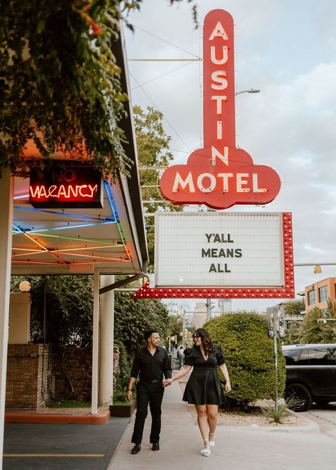 Motel Photoshoot, Poses Downtown, Couple Poses Engagement, Austin Motel, Engaged Pictures, Poses Editorial, Aesthetic Engagement, Engagement Photography Poses, Poses Aesthetic