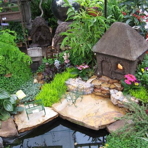 Garden Ideas Homemade, Fairy Garden Design Ideas, Miniature Garden Design, Fairy Garden Containers, Tiny Gardens, Fairies Garden, Fairy Garden Designs, Fairy Gnome, Fairy Garden Crafts