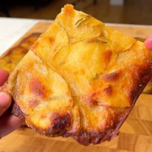 Crispy Potato Flatbread (Schiacciata di Patate) Schiacciata Potato, Crispy Potato Flatbread, Potato Schiacciata Recipe, Potato Schiacciata, Dr Vegan, Italian Treats, Potato Flatbread, Italian Snacks, Italian Potatoes