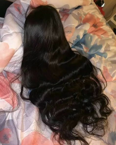 Long Shiny Hair, Long Silky Hair, Really Long Hair, Long Dark Hair, Long Black Hair, Long Wavy Hair, Cut My Hair, Curly Hair Tips, Beautiful Long Hair