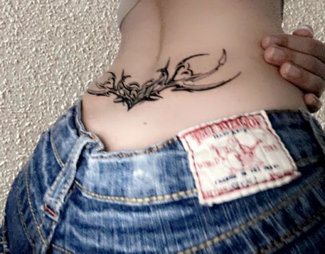 Zzz Tattoo, Tramp Stamp Tattoos, Stamp Tattoo, Up Tattoo, Tramp Stamp, Epic Fail, Stylist Tattoos, Tattoo Style Drawings, Discreet Tattoos