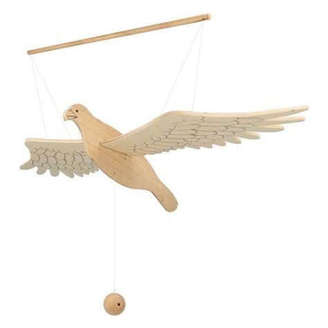 Mobile en bois Aigle.Ce mobile à personnaliser est un objet de Home Déco tendance! Dimensions : 29 cm de longueur et 28 cm de hauteur.Envergure (ailes déployées) : 56 cm.Vous pouvez décorer ce grand mobile en bois avec des pochoirs, tampons, masking tapes, stickers, peinture, pyrogravure.Vous pouvez aussi simplement le peindre et réaliser différents effets! Bird Mobile, Wooden Bird, Fairy Wings, Birds Flying, Arte Floral, Clothes Hanger, Baby Mobile, Paper Art, Birds