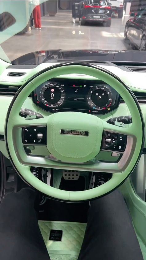 Inside Of Range Rover, Sage Green Range Rover, Forest Green Range Rover, Dark Green Range Rover, Range Rover 2022 Interior, Range Rover Interior, Range Rover, Car Interior