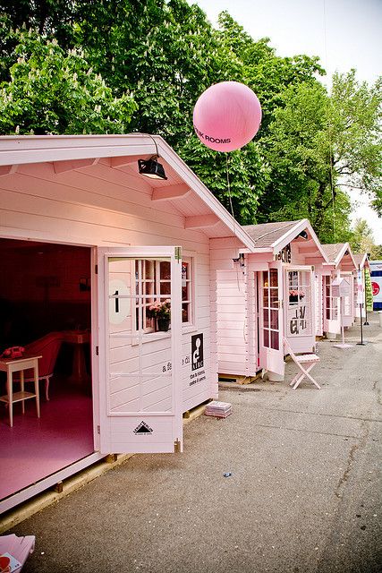 Little Pink Houses Just one though, no neighbors Moving Business, Pink Rooms, Tout Rose, Pink Stuff, Pink Things, I Believe In Pink, Casa Vintage, Beach Huts, Pink House