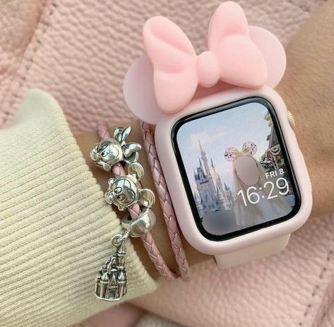 Fotocamere Vintage, Apple Watch Fashion, Apple Phone Case, Apple Watch Case, Apple Watch Accessories, Disney Life, Missing Her, Disney Jewelry, Iphone Accessories