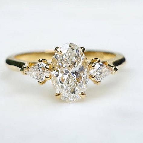 Yellow Gold Moissanite Ring, Oval Cut Diamond Engagement Ring, Stone Diamond Ring, Three Stone Diamond Ring, Oval Diamond Ring, Art Deco Wedding Rings, Engagement Ring For Her, Moissanite Engagement Ring Solitaire, Engagement Ring Shapes