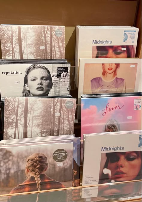 Vinyl Aesthetic, Vinyl Cd, Taylor Swift Album, Taylor Swift Wallpaper, Taylor Swift Songs, Long Live Taylor Swift, Music Aesthetic, Live Taylor, Taylor Alison Swift