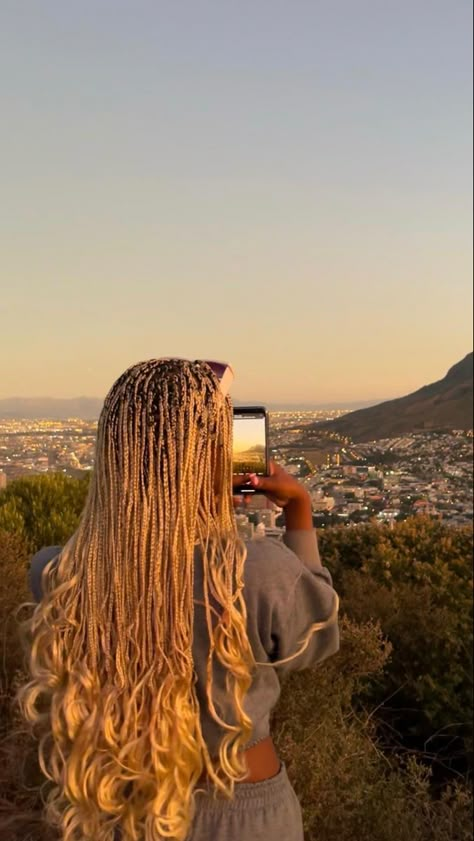 Bleach Blonde Braids, Blonde Braids Aesthetic, Golden Blonde Braids, French Curls Blonde, Honey Blonde French Curl Braids, Blonde French Braids, Dirty Blonde Braids, Strawberry Blonde Braids, Blonde French Curls