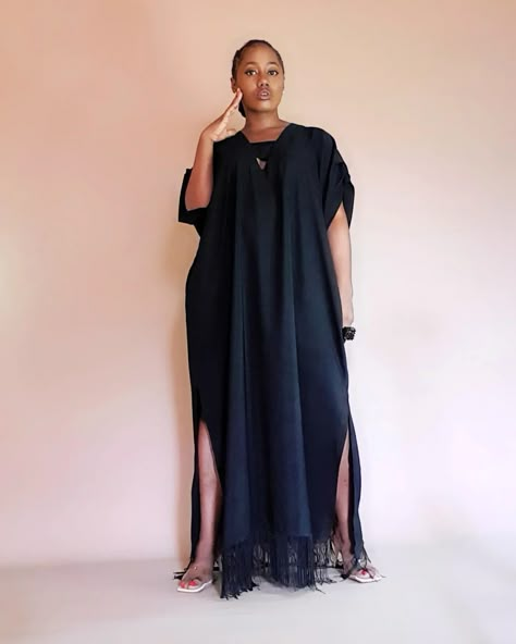 Maxi short sleeves Black fringes side slit front opening boubou Bubu Gown Styles With Crepe, Simple Chiffon Bubu Gown Styles, Plain Bubu Gown Styles, Black Bubu Gown Styles, Armless Gown Styles, Bubu Dress African Chiffon, Simple Bubu Gown Styles, Chiffon Dress Casual Simple, Bubu With Fringe