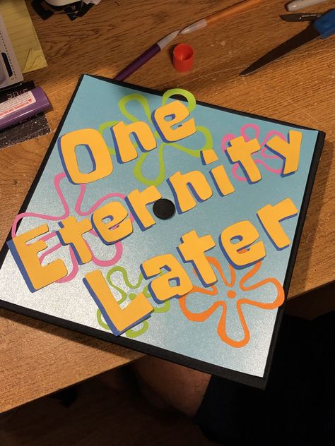 Spongebob Theme Graduation Cap, Spongebob Graduation Cap Designs, Spongebob Graduation, Spongebob Grad Cap, Spongebob Graduation Cap, Signing Ideas, Pinning Ceremony, College Graduation Pictures Poses, Kids Graduation