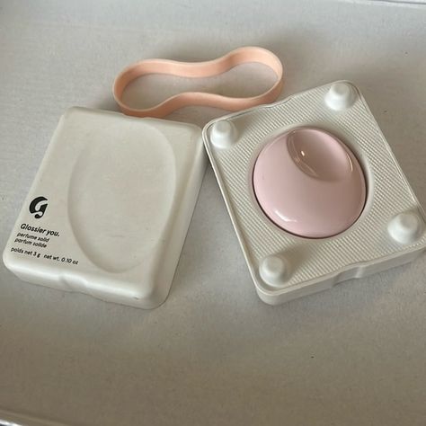 Glossier You Solid Perfume Glossier Solid Perfume, Glossier Package, Solid Perfume Packaging, Glossier You, Smile And Wave, Perfume Packaging, Key Notes, G Logo, Solid Perfume