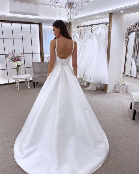 Suzanne Neville London on Instagram: “E T E R N I T Y 💕 The most beautiful back. . . . . #SN2021 #suzanneneville #londoncouturebridal #couture #newcollection #londonbridal…” Princess Silk Wedding Dress, Aline Wedding Dress With Train, White Satin A Line Wedding Dress, Plain Ball Gown Wedding Dress, Elegant Wedding Dress Low Back, Elegant Plain Wedding Dress, Timeless Classy Wedding Dress, Basic Wedding Dresses, Simple Plain Wedding Dress