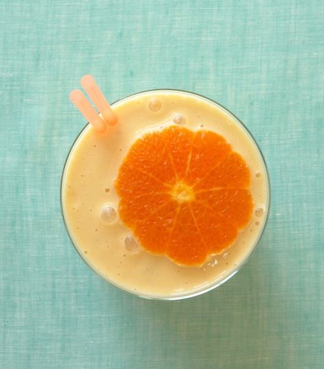 Cara Cara for the Sweetest Orange Juice Orange Creamsicle Smoothie Recipe, Creamsicle Smoothie, Protein Powder Smoothie, Runners Food, Running Food, Nutritious Smoothie Recipes, Smoothie Recipes For Kids, Healthy Fruit Smoothies, Smoothie Fruit