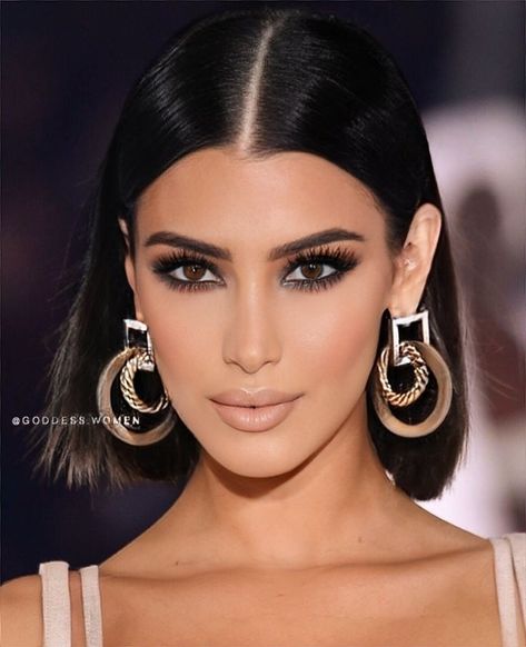 Kim Kardashian Smokey Eye, Kim Kardashian Hair, Wedding Makeup For Brown Eyes, Brunette Makeup, Barbie Makeup, Wedding Day Makeup, Black Hair With Highlights, Eye Makeup Pictures, Glamour Makeup