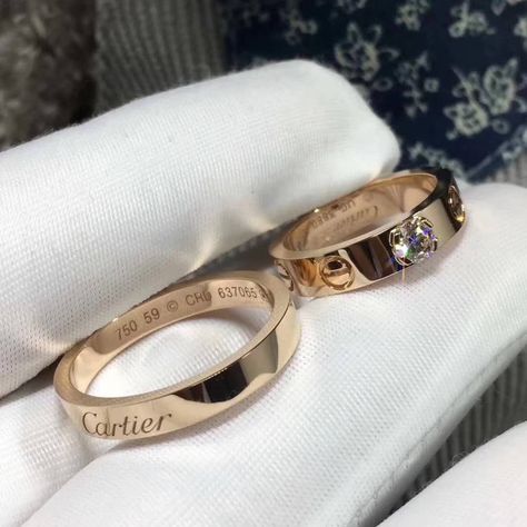 Cartier Wedding Rings, Cartier Love Ring, Couple Wedding Rings, Cartier Jewelry, Classy Jewelry, Cartier Ring, Cartier Love Bracelet, Couple Rings, Girly Jewelry