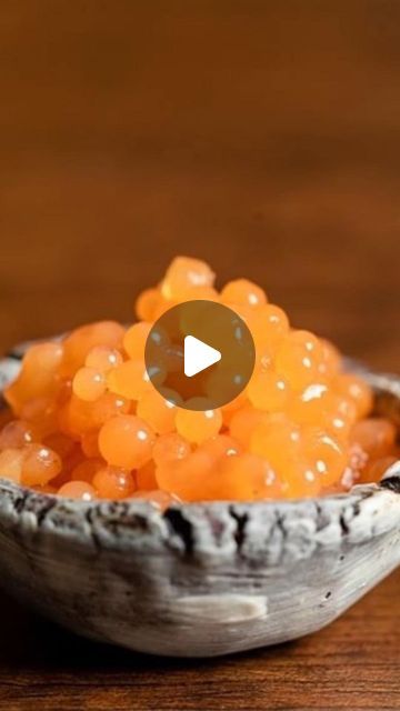 Gourmet Mentor Consulting on Instagram: "Tomato Caviar 🍅⭐️  Want to take your cooking to the next level? Discover the secrets of molecular gastronomy with my upcoming Course, "Modern Techniques to Elevate Your Culinary Game." Stay tuned for exclusive pre-launch discounts!  💬 DM me "MODERN" to get early access to special offers and Course updates. I will also send you a welcome gift 🔥  🎥: @see_jay91 Follow the account and find great dishes🔝🙌  ⭐️Turn ingredients into extraordinary experiences 👨🏻‍🍳  #CulinaryArt #ModernCuisine #Recipe #Gourmet #FoodPresentation #Chef #FoodArt #Gastronomia #ChefSkills #Cooking #FoodScience #ChefLife" Tomato Water, Molecular Gastronomy Recipes, Instagram Recipes, Fine Mesh Strainer, Canning Tomatoes, Mesh Strainer, Agar Agar, Molecular Gastronomy, Food Science