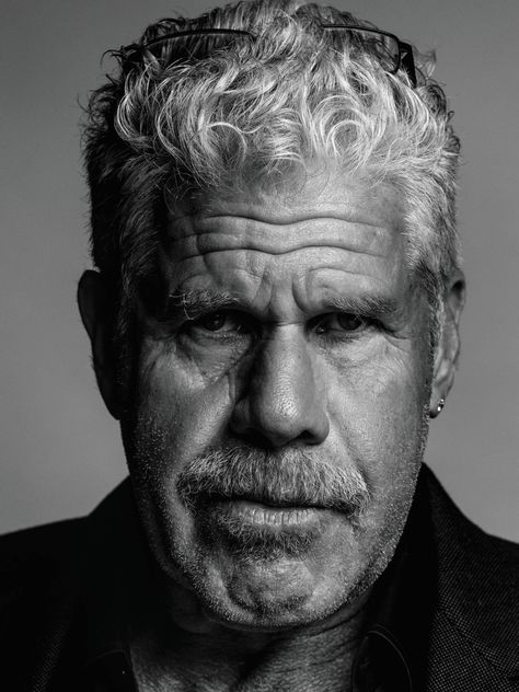 Ron Perlman, Comic Book Drawing, Portrait Photography Men, Face Drawing Reference, Fantastic Beasts And Where, Celebrity Portraits, Foto Art, Black And White Portraits, Famous Books