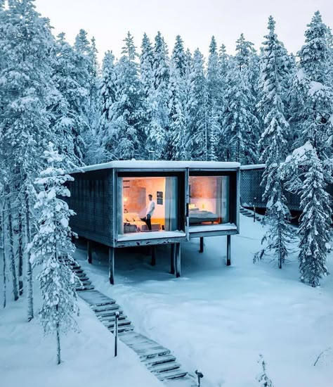 Looking for the best destination in Europe this winter?! We've got you covered! From Christmas markets to a winter wonderland, you won't be asking yourself Is it good to visit Europe in December. Check out the absolute must see places in Europe in winter #travel #winterineurope #wintertravel Northern Lights Ranch, Design Casa Piccola, Container Home Designs, Treehouse Hotel, Cool Tree Houses, Beautiful Cabins, Cities In Europe, A Cabin, Container House Design