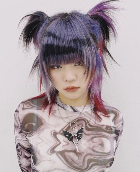 Purple And Red Hair, Harajuku Hair, Y2k Hair, Y2k Hairstyles, Japanese Hairstyle, Hair Reference, Hair Inspo Color, Hair Art, Aesthetic Hair