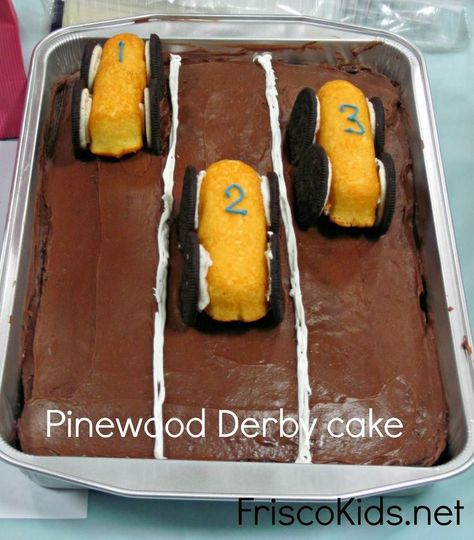 Frisco Kids - Pinewood Derby Cake - Cub Scout Bake-Off - http://www.friscokids.net/2014/01/cub-scout-bake-off-cake-ideas.html Cub Scout Blue And Gold Cake, Blue And Gold Banquet Ideas Cub Scout, Cars Cake Ideas, Gold Desserts, Derby Cake, Boy Scout Cake, Cub Scout Cake, Cub Scouts Wolf, Cub Scouts Bear