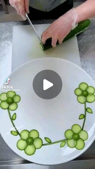 Art & Creativity😘 on Instagram: "Crafting love in every slice❤️flower shaped cucumber carvings that speaks the language of amazing carvings🥒🌻

Follow@thefoodiesgirlayra 
Follow@thefoodiesgirlayra 
Follow@thefoodiesgirlayra 

#fruitcarvings #creativecarvings #cucumbercarvings #cherryfruitcarvings #creativeminds #fruitart #culinarycreations #edibleartistry #foodsculptures #fruitcarvingideas#CucumberCarvings #FruitArt #VegetableCarving #CreativeCarvings #EdibleArt #FoodSculpture #CarvedFruits #CucumberArt #FoodCarvings #GardenCreations" Food Sculpture, Food Hub, Vegetable Carving, Art Creativity, Fruit Carving, January 21, Fruit Art, Edible Art, Flower Shape