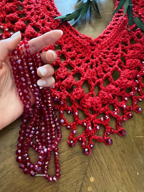 Crochet Tanks, Top Rojo, Outfits Latina, Crochet Outfits, Stitches Crochet, شال كروشيه, Crochet Ladies Tops, Crochet Wedding, Chain Loop