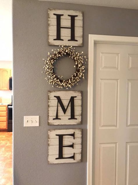 Family Wall Decor, Farmhouse Decor Living Room, Decor Home Living Room, Easy Home Decor, Room Wall Decor, Country Decor, Rustic House, Home Living Room, Home Deco