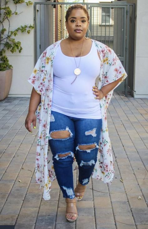 Floral Duster (Plus) - 3X Cute Plus Size Outfits Summer Casual, Plus Size Kimono Outfit Summer, Plus Size Casual Outfits Spring, Casual Spring Outfits 2023 Midsize, Spring Plus Size Outfits 2023, Plus Size Easter Outfit, Curvy Spring Outfits, Guadalajara Outfits, Plus Size Spring Fashion 2023