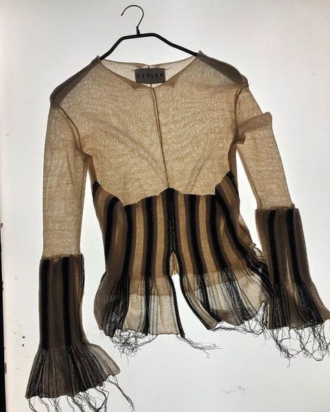 All Posts • Instagram Flute Sleeve, Stripe Top, Textiles Fashion, Fashion Fits, Pretty Outfits, Fashion Inspo Outfits, Clothing Items, Cool Outfits, Outfit Inspirations